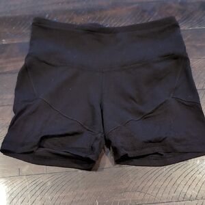 Ivivva Black High-Waist Bike Shorts